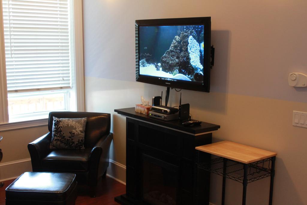 Work Play Suites Union Fredericton Værelse billede
