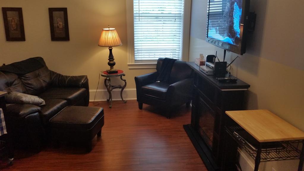 Work Play Suites Union Fredericton Værelse billede